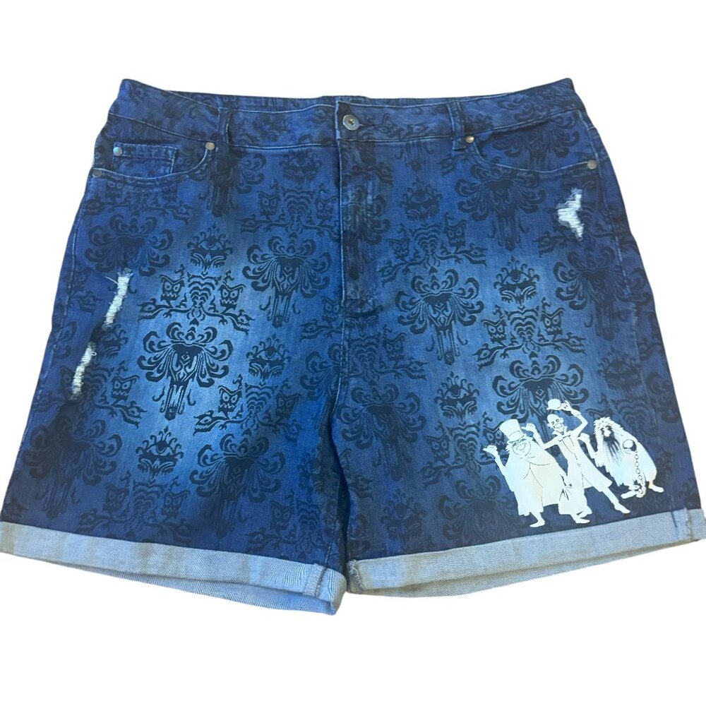 Disney Haunted Mansion Hitchhiking Ghosts Wallpaper Shorts - Sz. XL NWOT